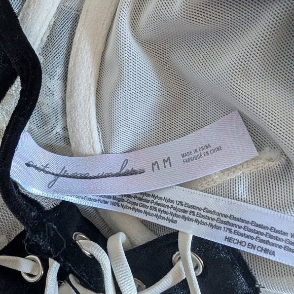 NEW UO Out From Under | Bow Down To Me Velvet and Lace Corset White/Black - Picture 5 of 9